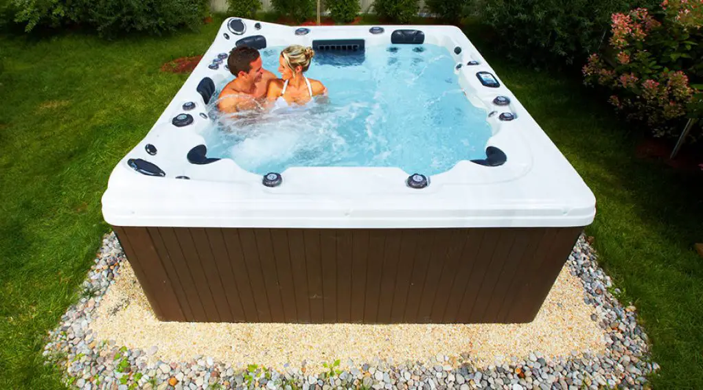How Many Gallons Are in a Hot Tub?