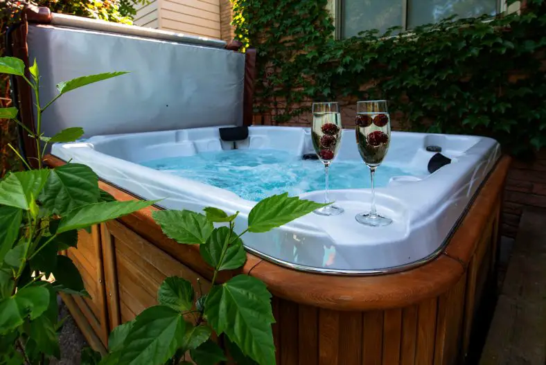 Best Ways To Level A Portable Hot Tub?