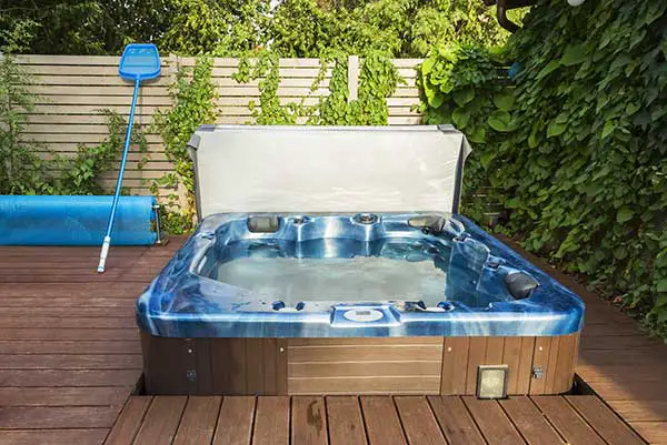 What Are the Pros and Cons of Salt Water Hot Tubs?
